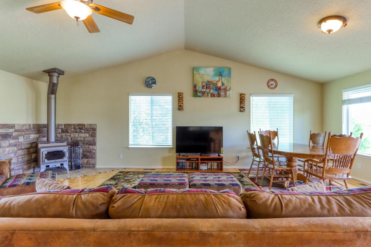 Meadow Walk Cabin La Pine Extérieur photo
