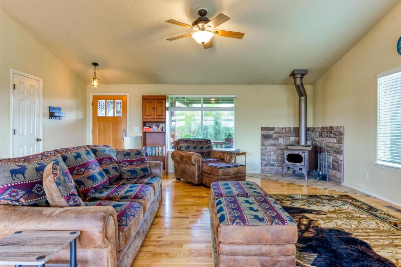 Meadow Walk Cabin La Pine Extérieur photo